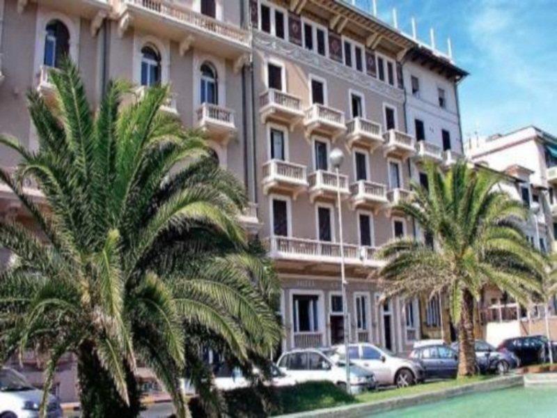 Hotel Marchionni Dal 1923 Viareggio Buitenkant foto